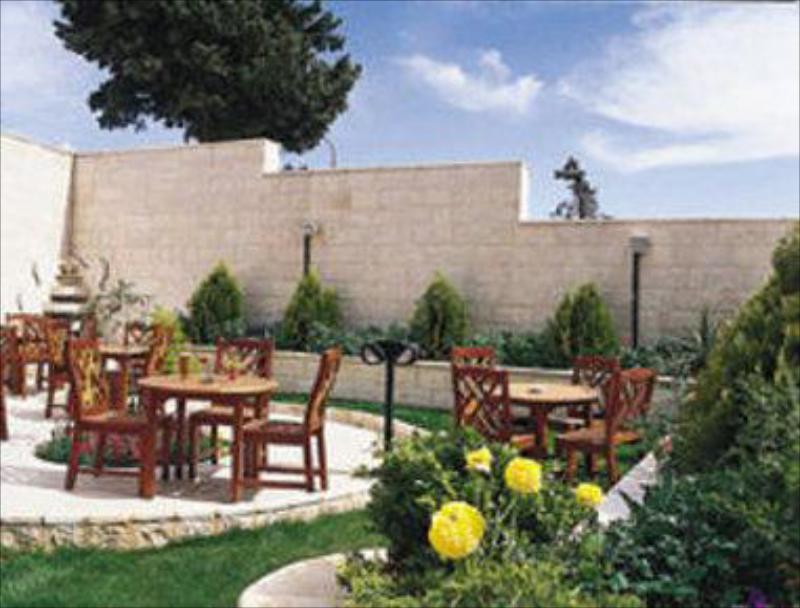 Days Inn by Wyndham Hotel Suites Amman - image 2