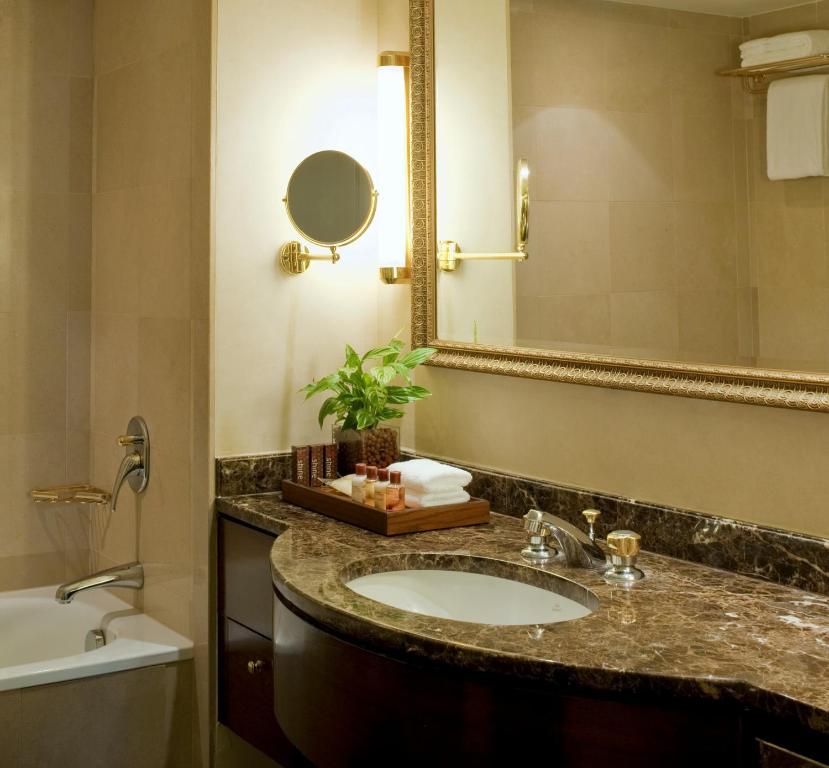 Sheraton Amman Al Nabil Hotel - image 2