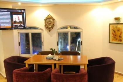 Razan Hotel - image 8