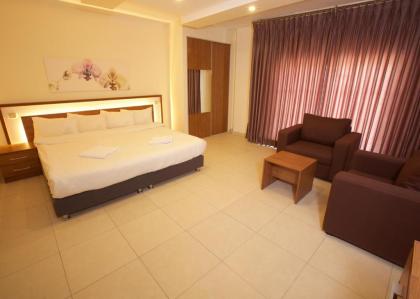 Lujain Hotel Suites - image 20
