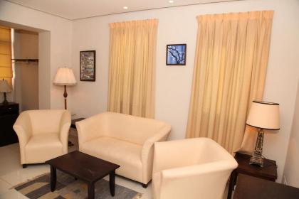 Al Qaderi Apartment Hotel - image 8