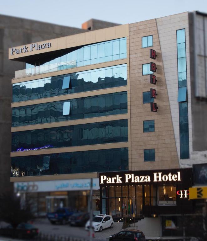 Park Plaza Hotel - main image