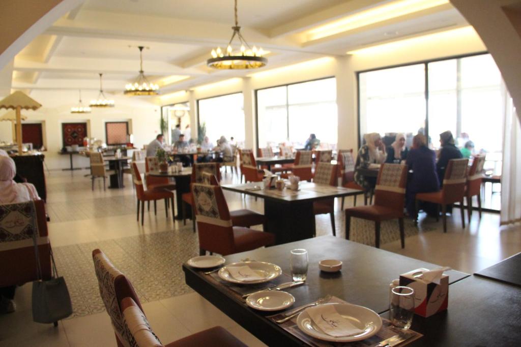 Saray Hotel Amman - image 5