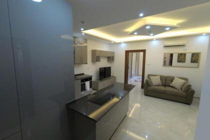 Amazing one Bedroom Apartment in Amman Elwebdah 5 - image 14