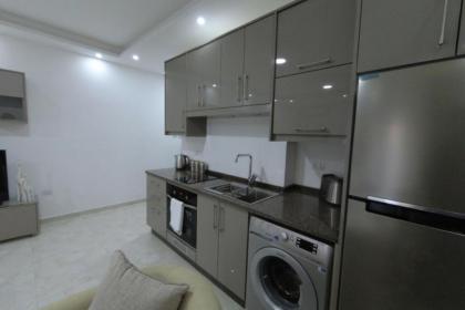 Amazing one Bedroom Apartment in Amman Elwebdah 5 - image 16