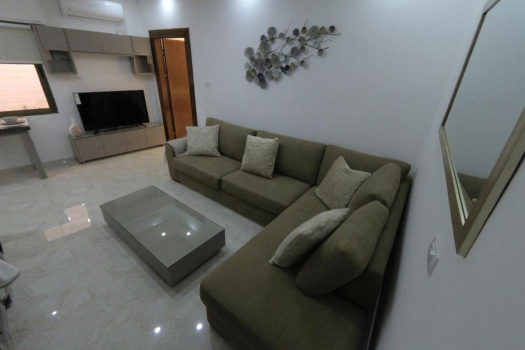 Amazing one Bedroom Apartment in Amman Elwebdah 5 - image 2