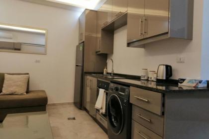 Amazing one Bedroom Apartment in Amman Elwebdah 1 - image 5