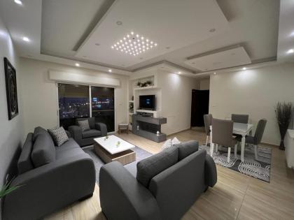 Prime apartment with amazing view in Amman 