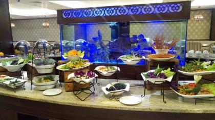Al Thuraya Hotel - image 24