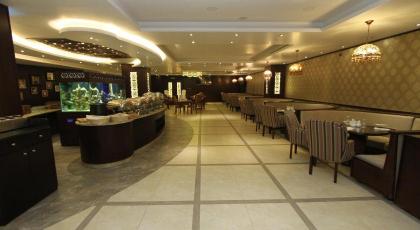 Al Thuraya Hotel - image 29