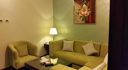 Al Thuraya Hotel - image 30
