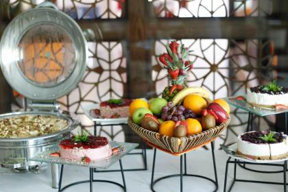 Meneur Hotel - image 27