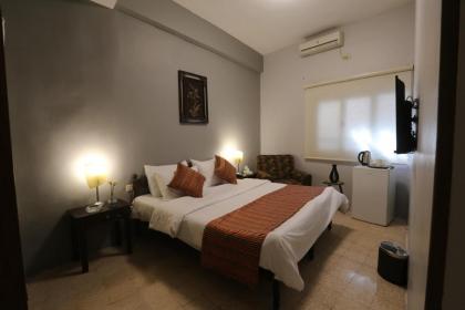Riviera Hotel - image 23