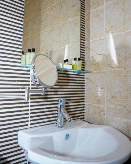 Elite Corner Apartment - image 26