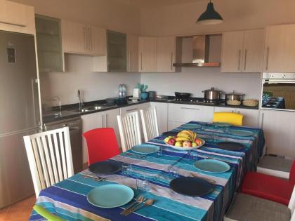 4 bedrooms house with city view balcony and wifi at Amman - image 22