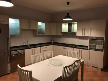 4 bedrooms house with city view balcony and wifi at Amman - image 23