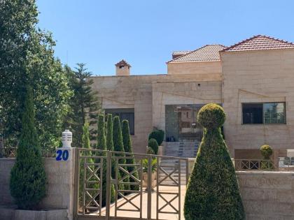 4 bedrooms house with city view balcony and wifi at Amman - image 29