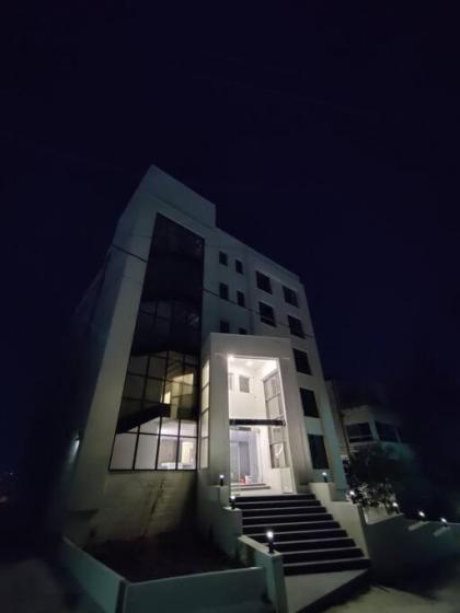 45m luxury room royal view near all services - image 23
