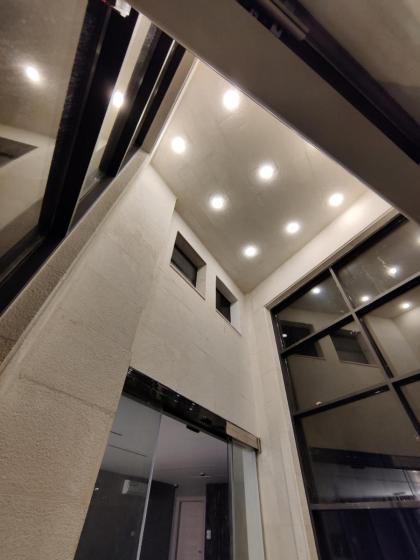 44m luxury room near downtown and all services - image 21