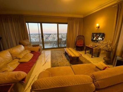 Beautifull Rooftop with an Amazing Terrace View - image 25
