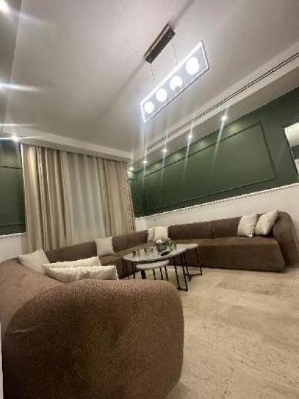 Entire house - 3 Bedroom Apartment Of 200 Square M With Terrace - image 21