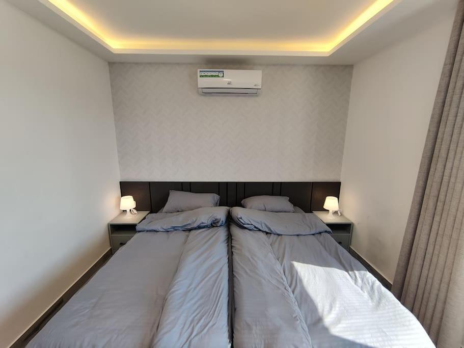 (42)m luxury room - main image