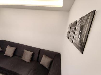 (42)m luxury room - image 15