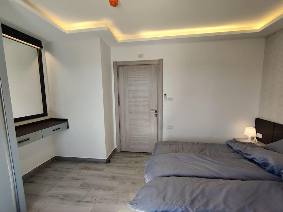 (42)m luxury room - image 5