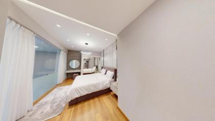 Al Fares Luxury furnished Apartment-Damac Tower - image 21