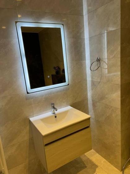 Modern studio in the heart of Amman - image 27