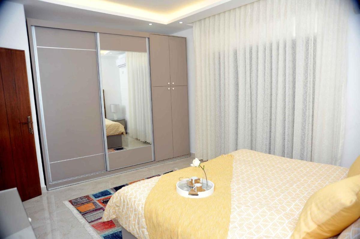 One bedroom apartments - image 3
