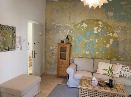 sunny 2bedroom apartment in weibdeh with a rooftop - image 26