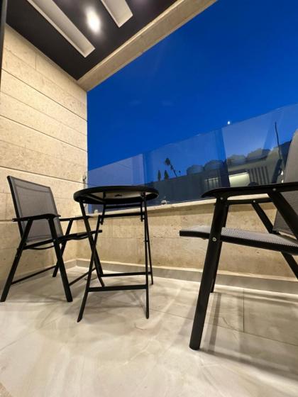 Brand New luxury 2 B Apartment - image 25