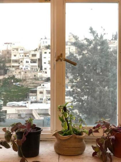 Handmade 3 rooms apartment in weibdeh area - image 30