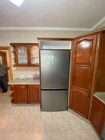 Dair Ghbar Lovely 3-Bedroom with Free parking! - image 21